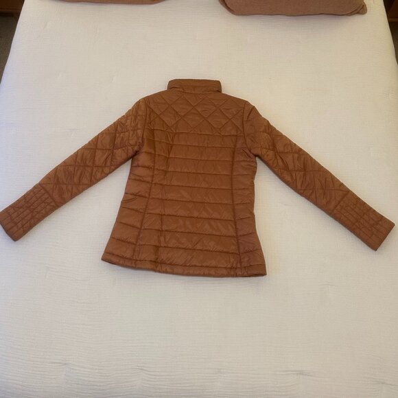 Patagonia Women's Puff Jacket EUC - Picture 3 of 9